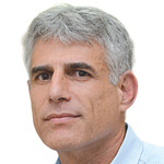 אלחנן הרמור מנהל היחידה לפיקוח על בעלי רישיון